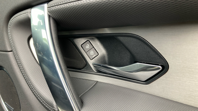 Land Rover Discovery Sport 1.5 P270e Dynamic SE 5dr Auto [5 Seat] Station Wagon